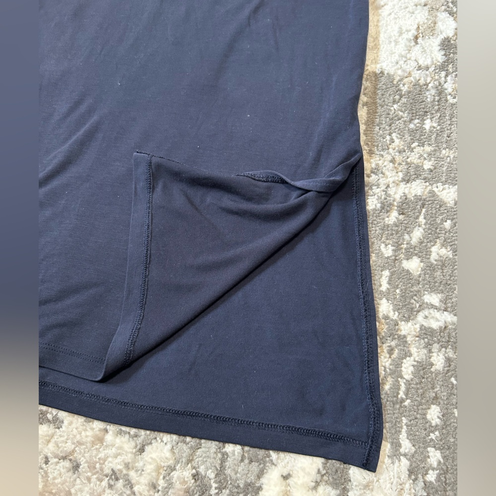 Athleta Navy Ribbed Sleeveless Tank - Picture 3 of 7